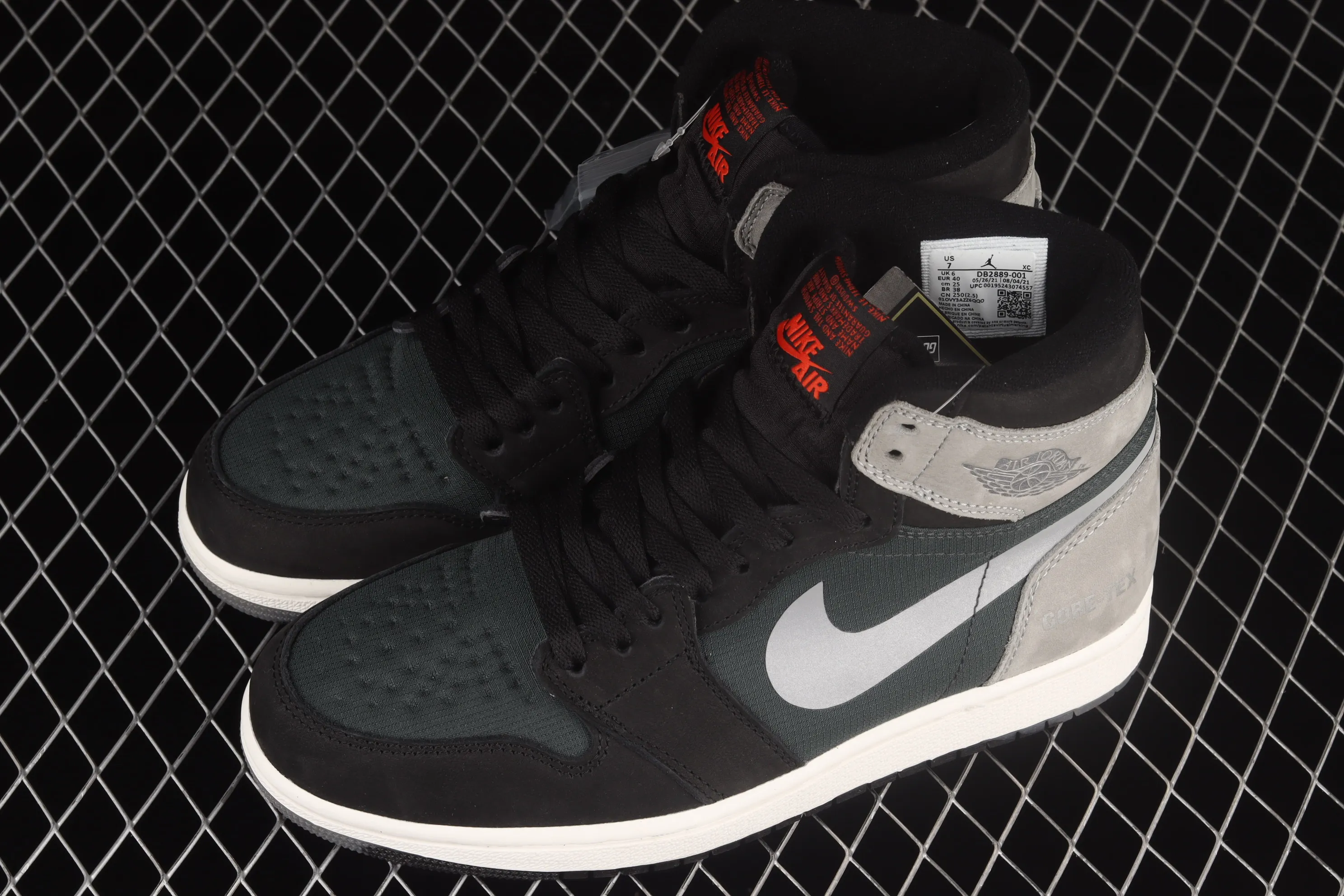 All Categories Air Jordan Jordan Series Basketball Shoes Air Jordan 1 High Air Jordan 1 Retro AJ1 Joe 1 Premium Black Gray 3M Reflective High Top Basketball Shoes DB2889-001